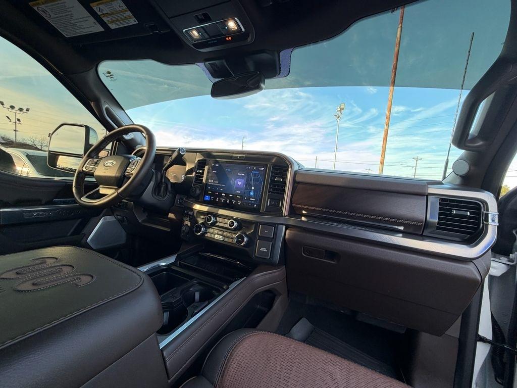 Ford F-250 SD King Ranch Crew Cab 4WD 2026