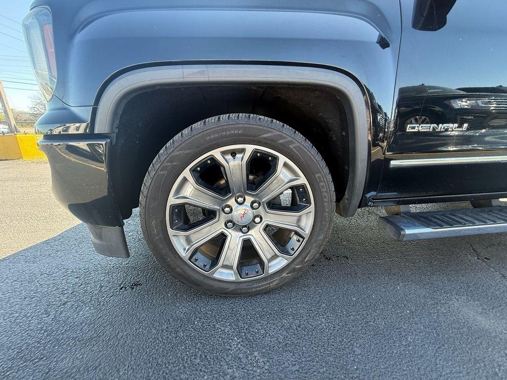 GMC Sierra 1500 Denali Crew Cab Long Box 4WD 2017