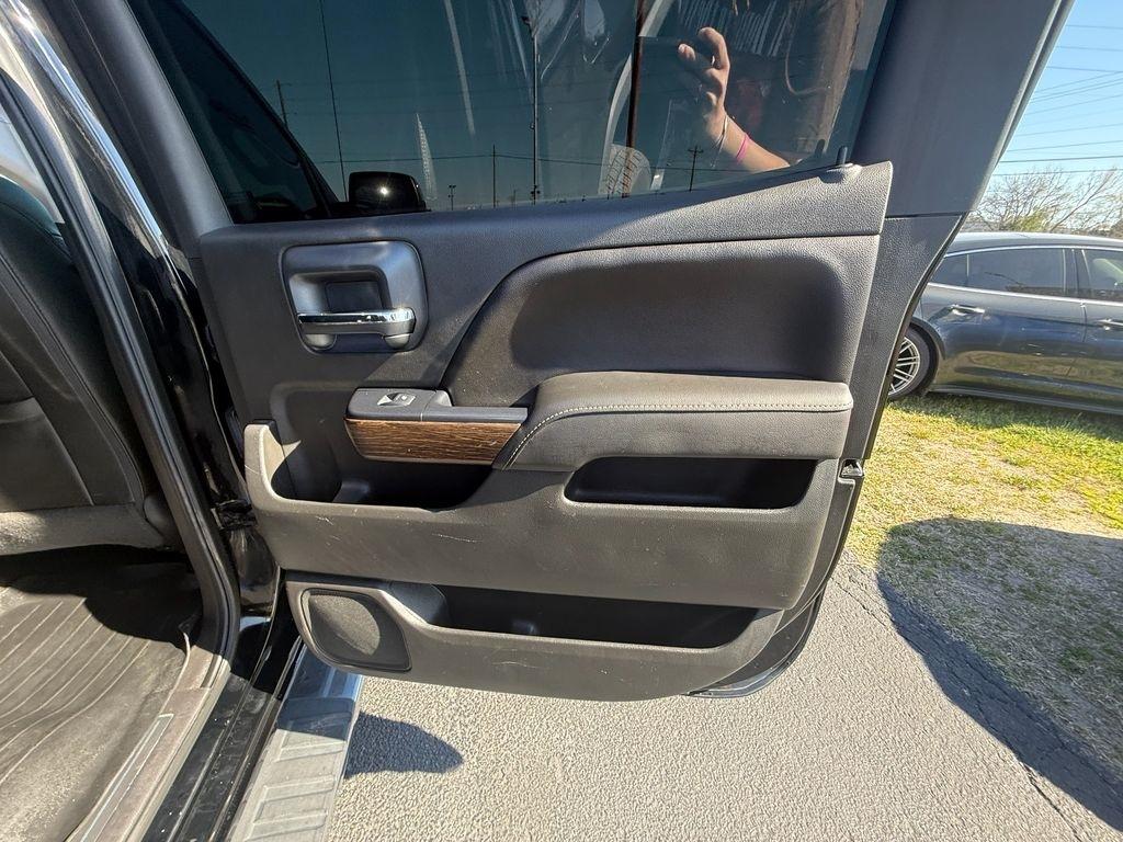 GMC Sierra 1500 Denali Crew Cab Long Box 4WD 2017