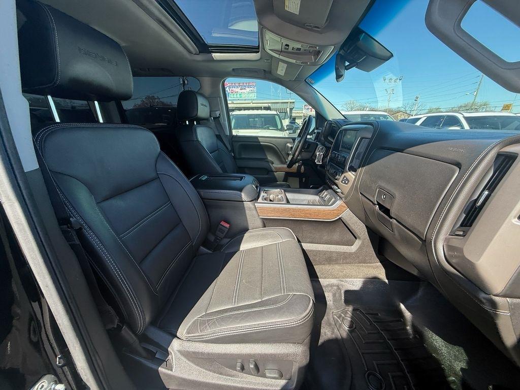 GMC Sierra 1500 Denali Crew Cab Long Box 4WD 2017