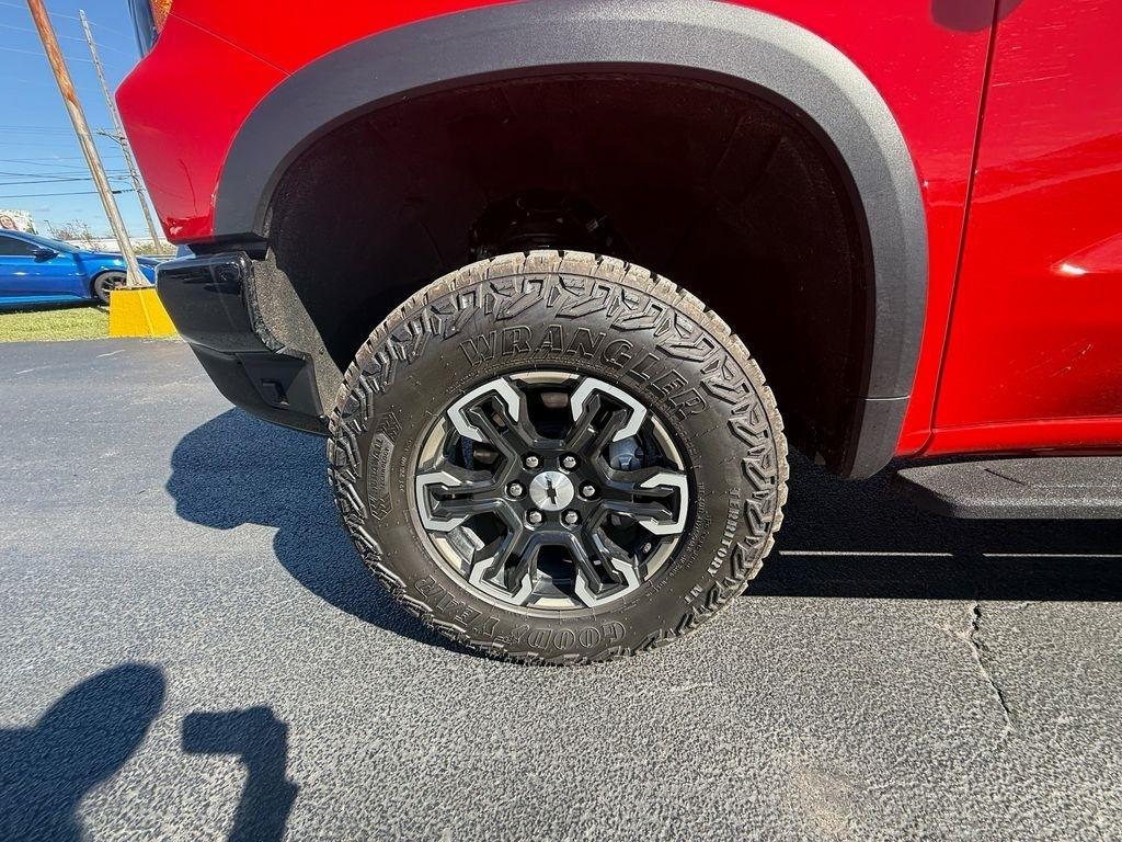 Chevrolet Silverado 1500 ZR2 Crew Cab 4WD 2025