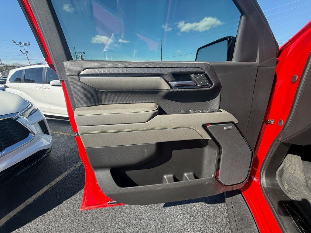 Chevrolet Silverado 1500 ZR2 Crew Cab 4WD 2025