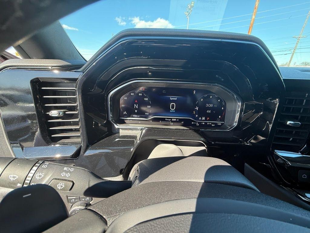 Chevrolet Silverado 1500 ZR2 Crew Cab 4WD 2025