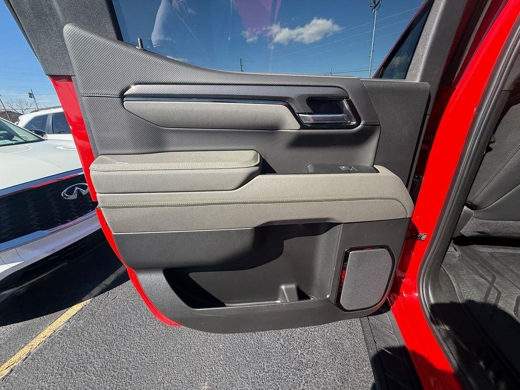 Chevrolet Silverado 1500 ZR2 Crew Cab 4WD 2025