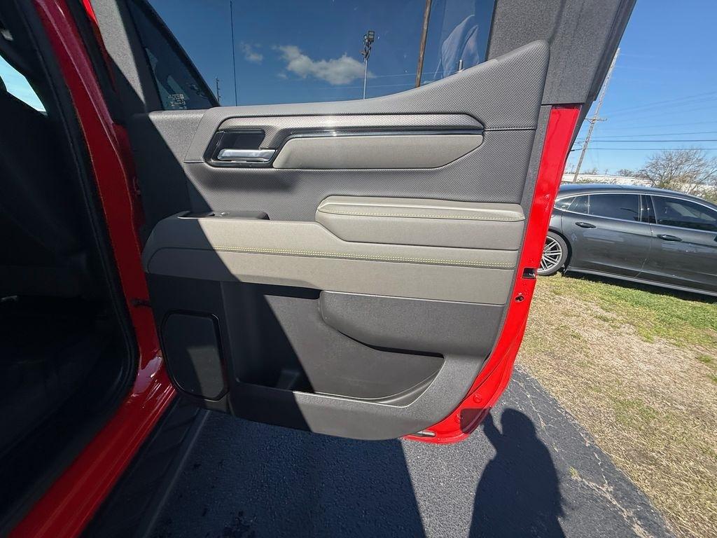 Chevrolet Silverado 1500 ZR2 Crew Cab 4WD 2025