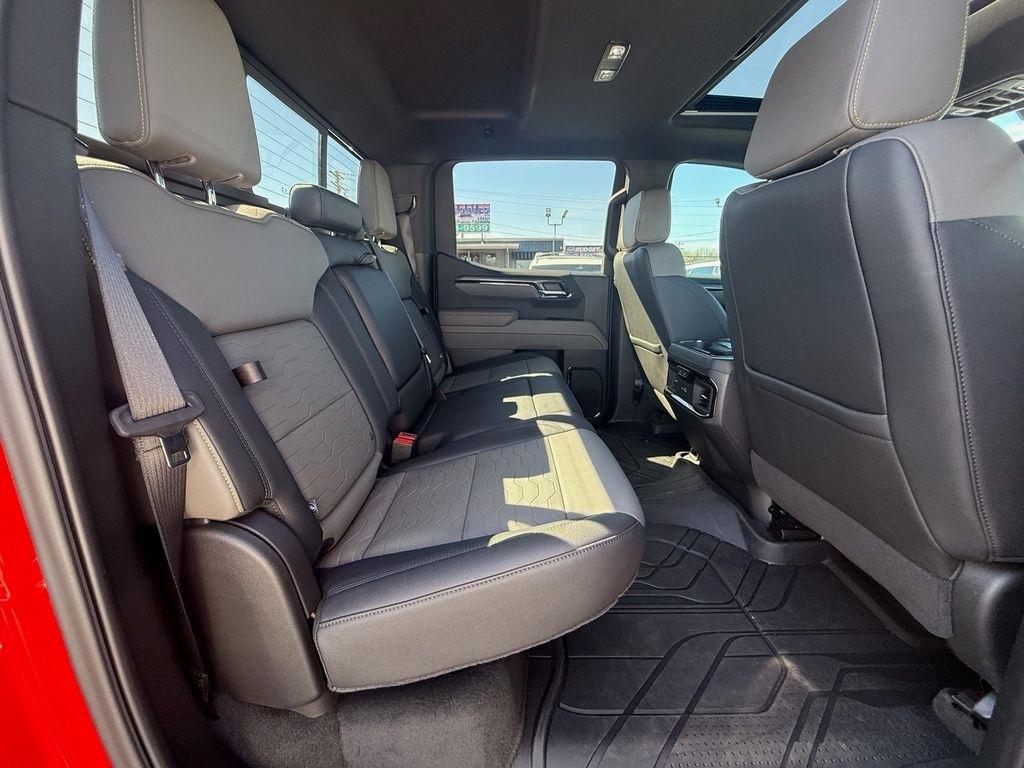 Chevrolet Silverado 1500 ZR2 Crew Cab 4WD 2025