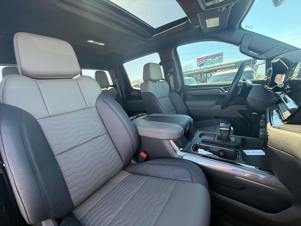 Chevrolet Silverado 1500 ZR2 Crew Cab 4WD 2025