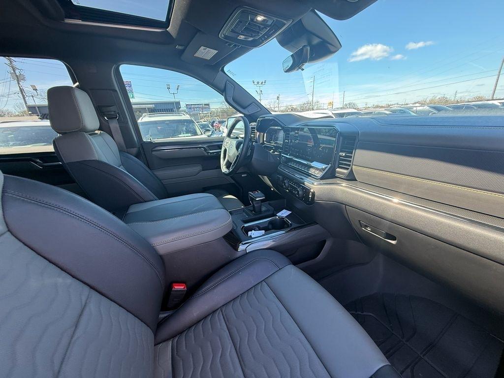 Chevrolet Silverado 1500 ZR2 Crew Cab 4WD 2025