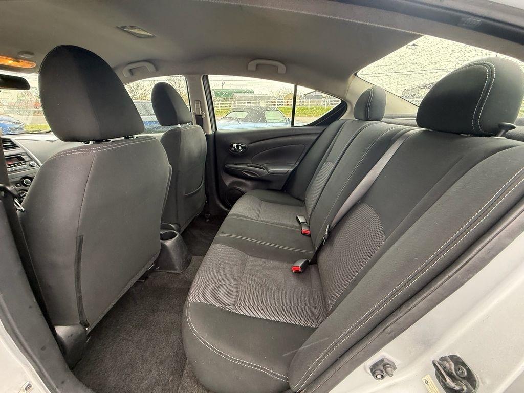 Nissan Versa 1.6 SV Sedan 2017
