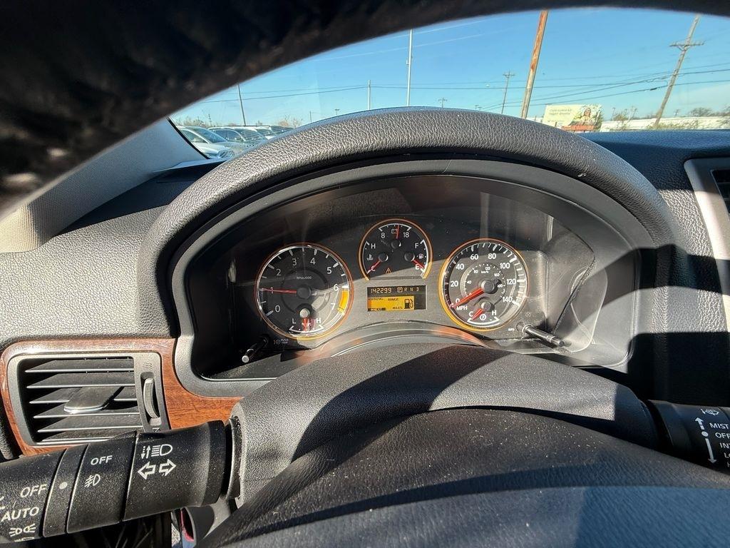 Nissan Armada SL 2WD 2014