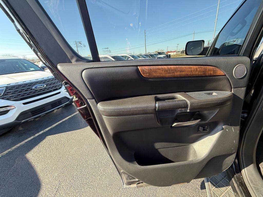 Nissan Armada SL 2WD 2014