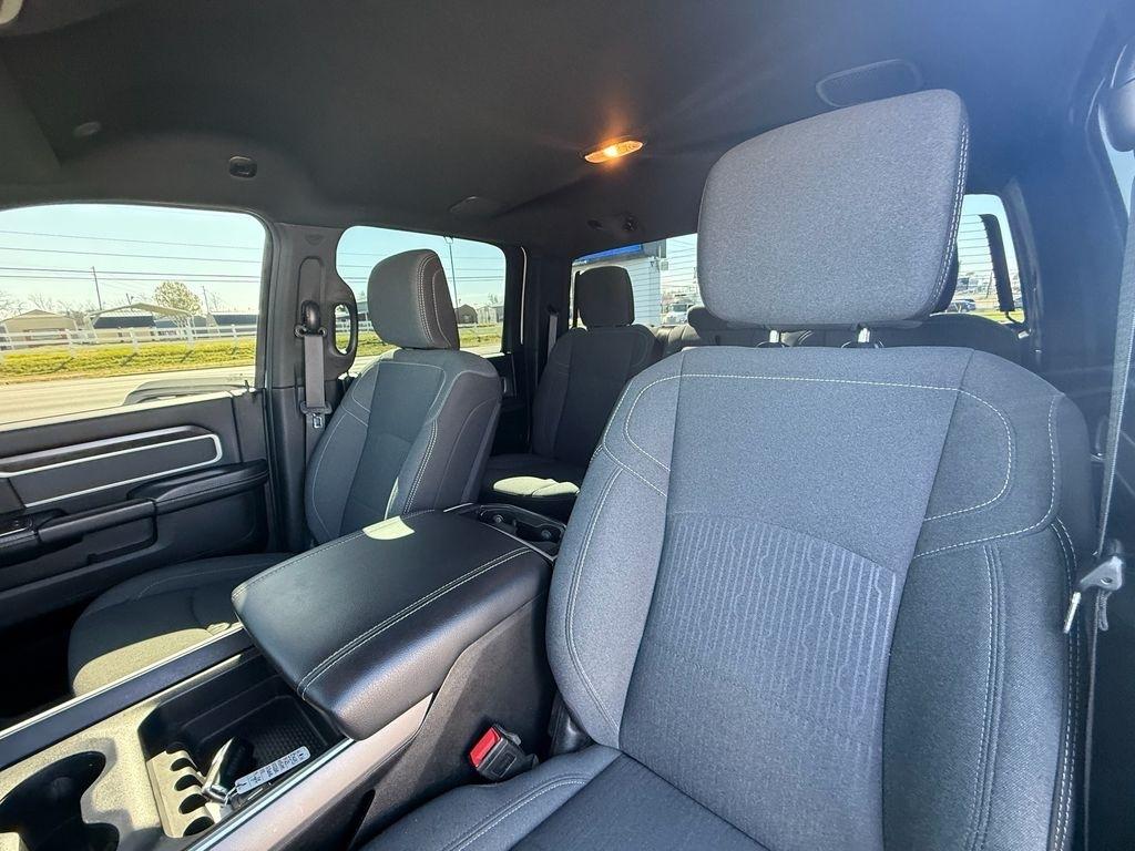 RAM 2500 Big Horn Crew Cab 4WD 2023