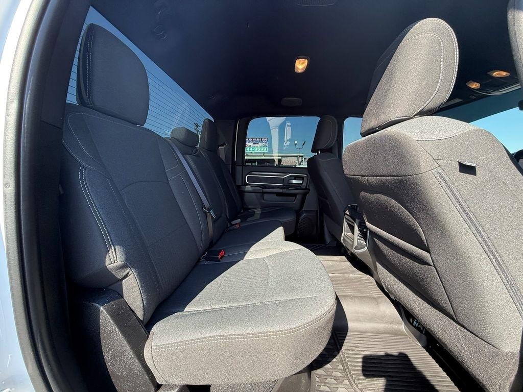 RAM 2500 Big Horn Crew Cab 4WD 2023