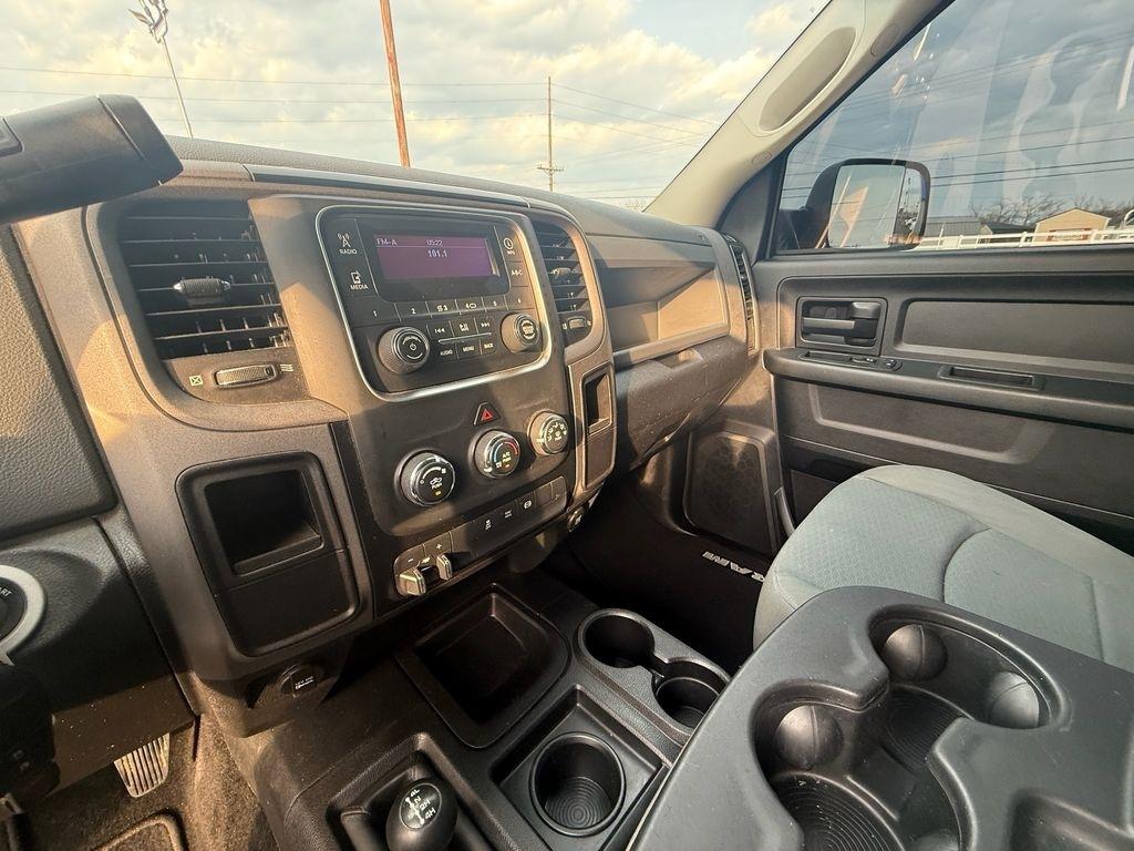 RAM 3500 ST Crew Cab SWB 4WD 2013