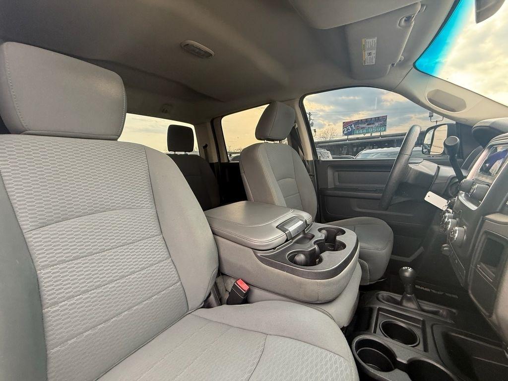 RAM 3500 ST Crew Cab SWB 4WD 2013