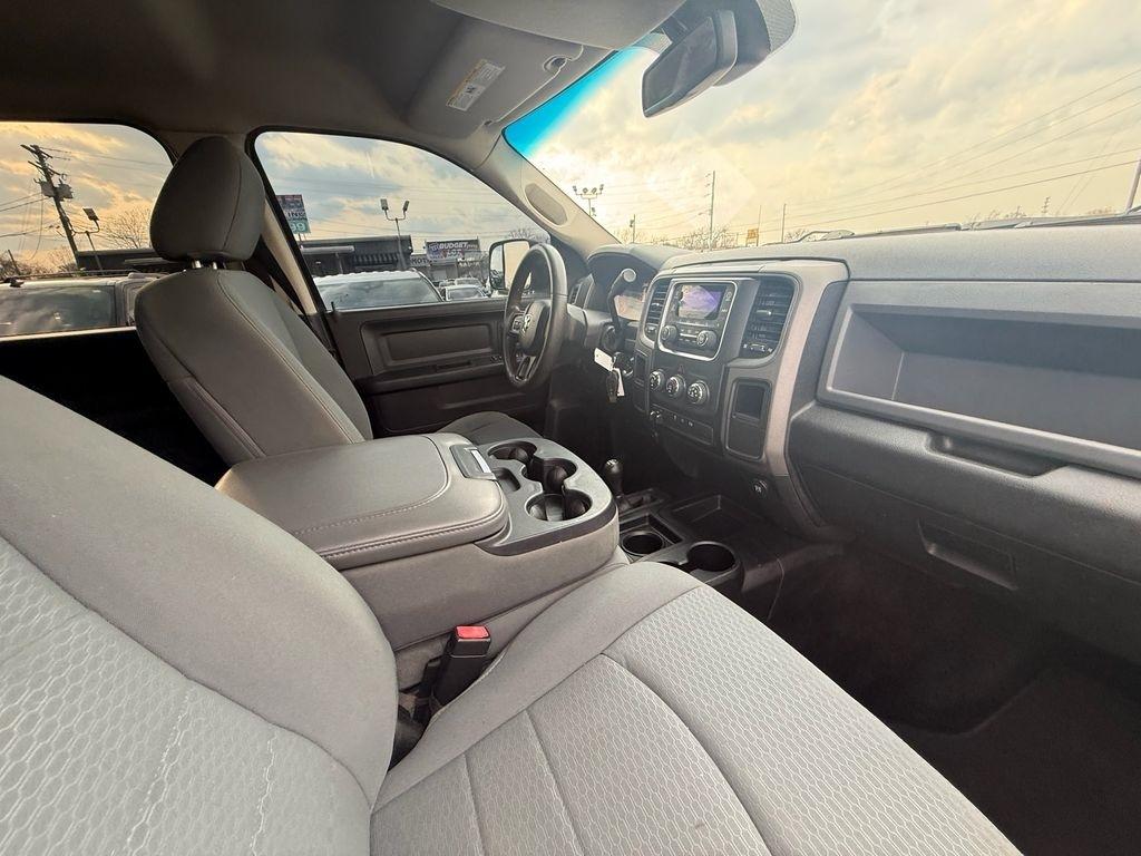 RAM 3500 ST Crew Cab SWB 4WD 2013