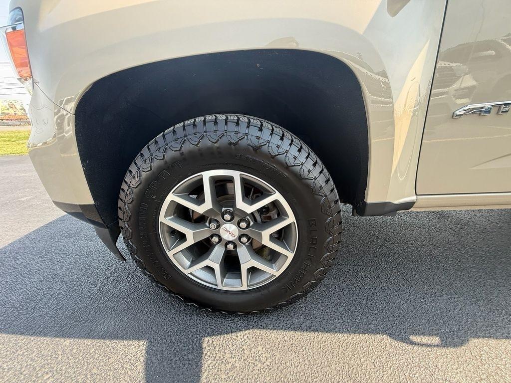 GMC Canyon AT4 Crew Cab w/Cloth 4WD 2021
