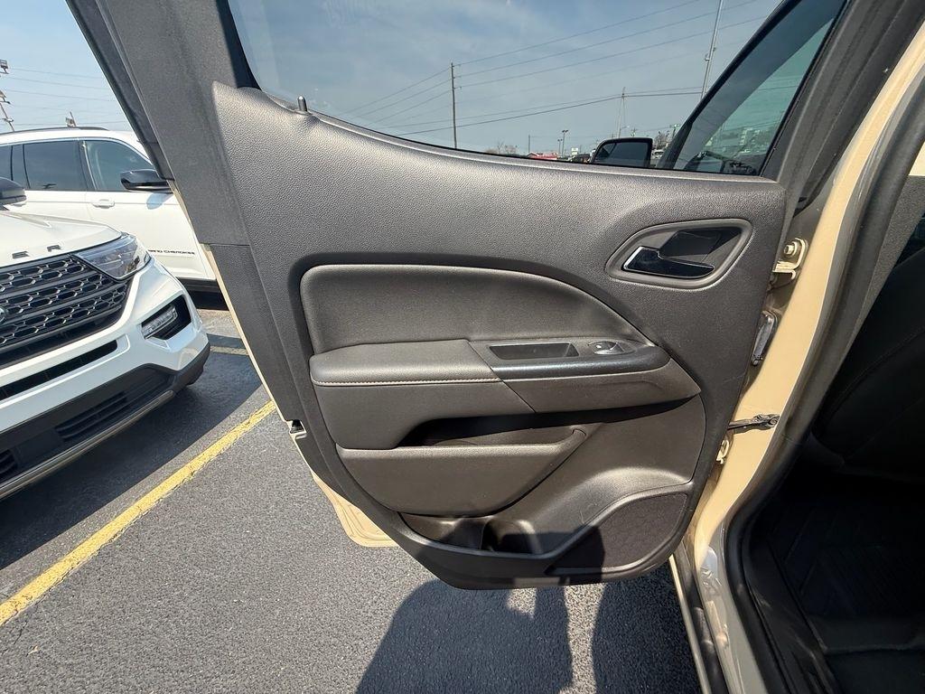 GMC Canyon AT4 Crew Cab w/Cloth 4WD 2021