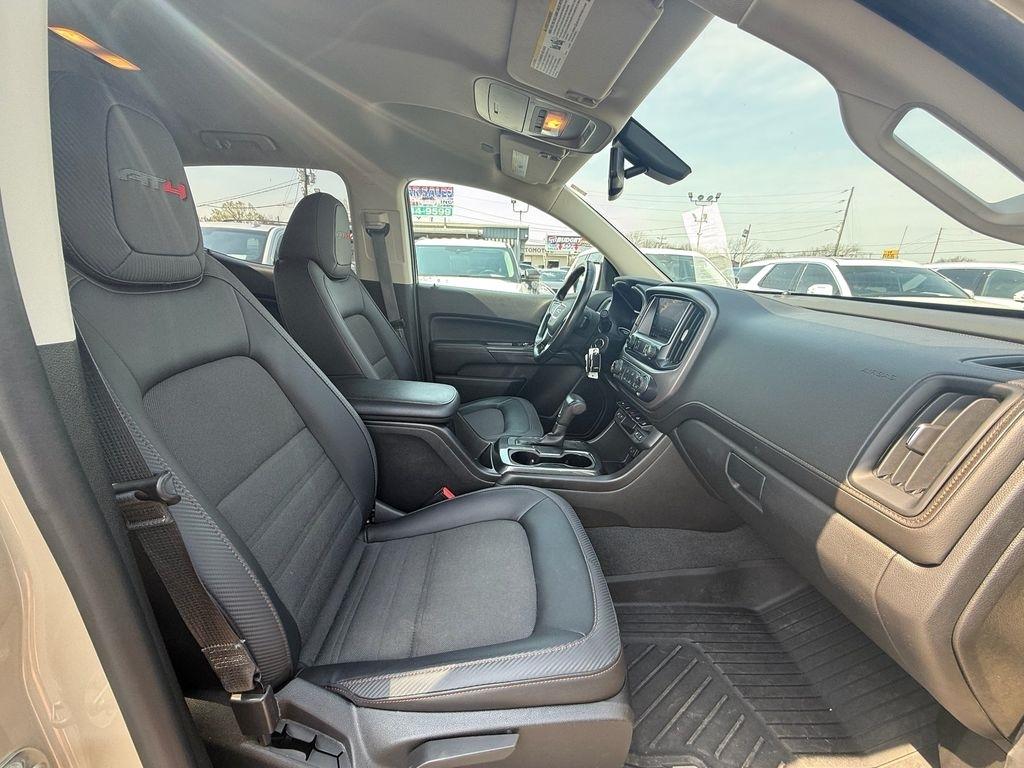 GMC Canyon AT4 Crew Cab w/Cloth 4WD 2021