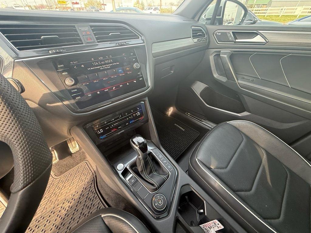 Volkswagen Tiguan SEL R-Line 4MOTION 2022