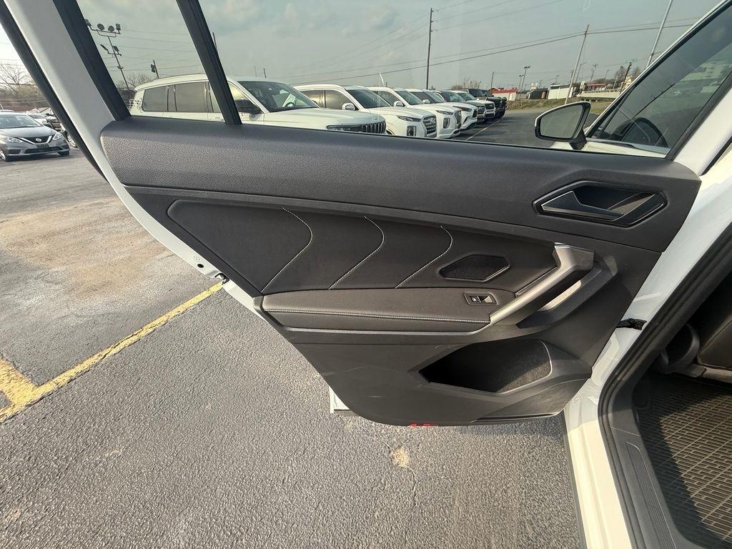 Volkswagen Tiguan SEL R-Line 4MOTION 2022