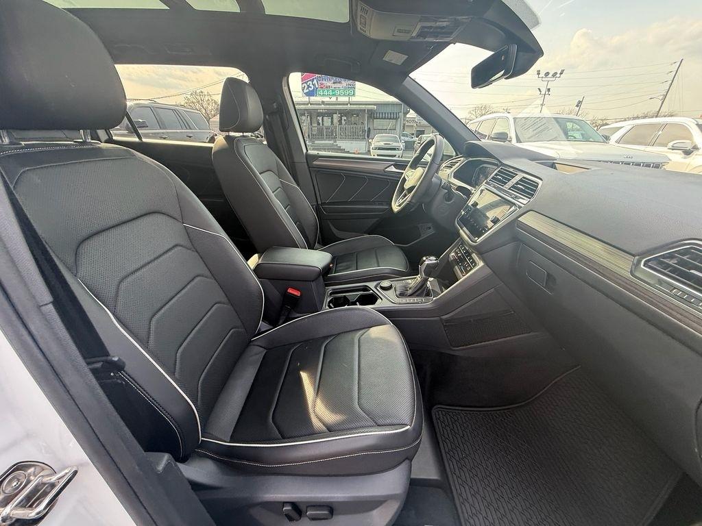 Volkswagen Tiguan SEL R-Line 4MOTION 2022