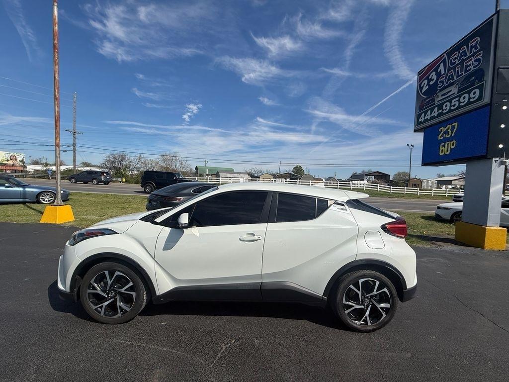 Toyota C-HR XLE 2018