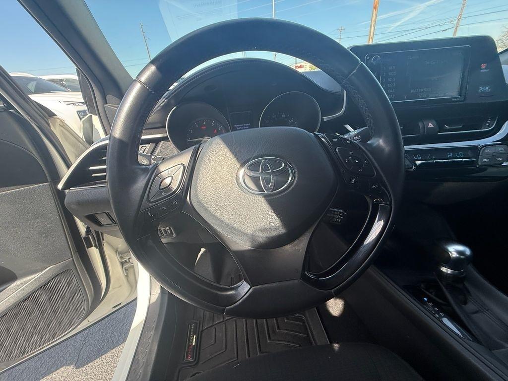 Toyota C-HR XLE 2018