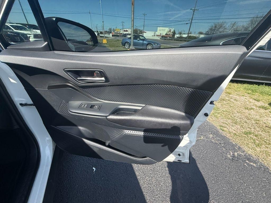 Toyota C-HR XLE 2018