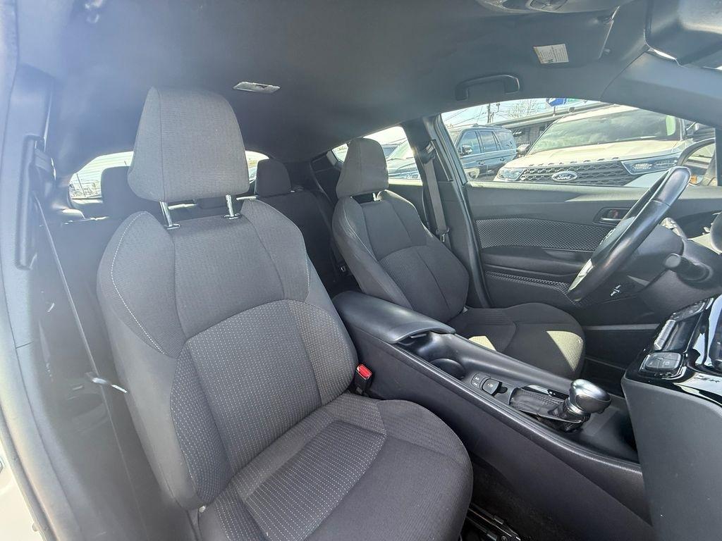 Toyota C-HR XLE 2018