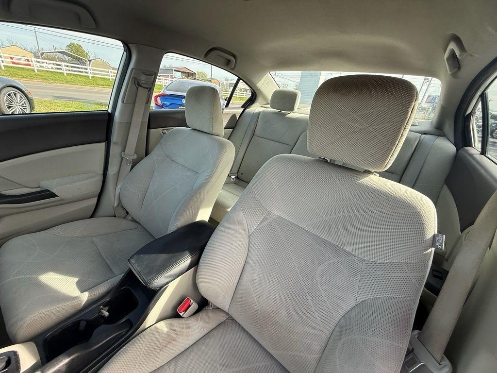 Honda Civic LX Sedan 5-Speed AT 2012