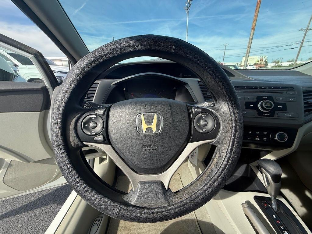 Honda Civic LX Sedan 5-Speed AT 2012