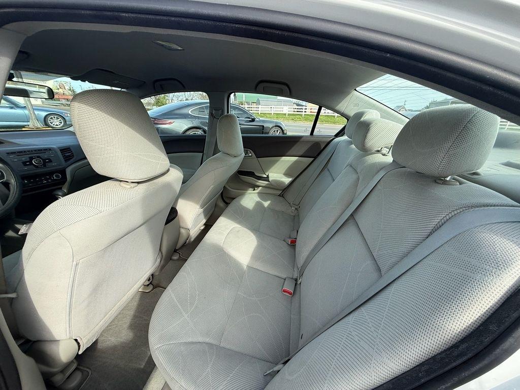 Honda Civic LX Sedan 5-Speed AT 2012