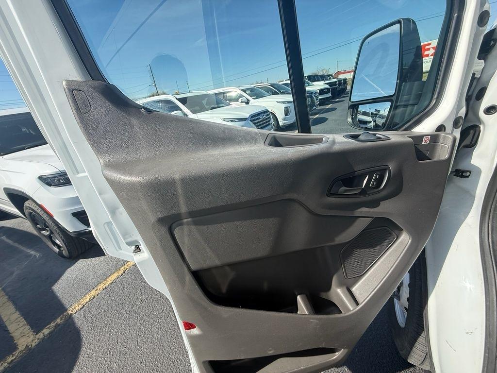 Ford Transit 250 Van Med. Roof w/Sliding Pass. 148-in. WB 2020