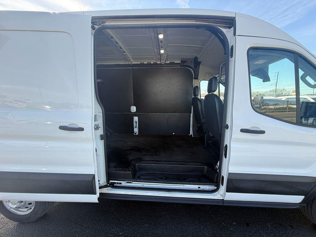 Ford Transit 250 Van Med. Roof w/Sliding Pass. 148-in. WB 2020