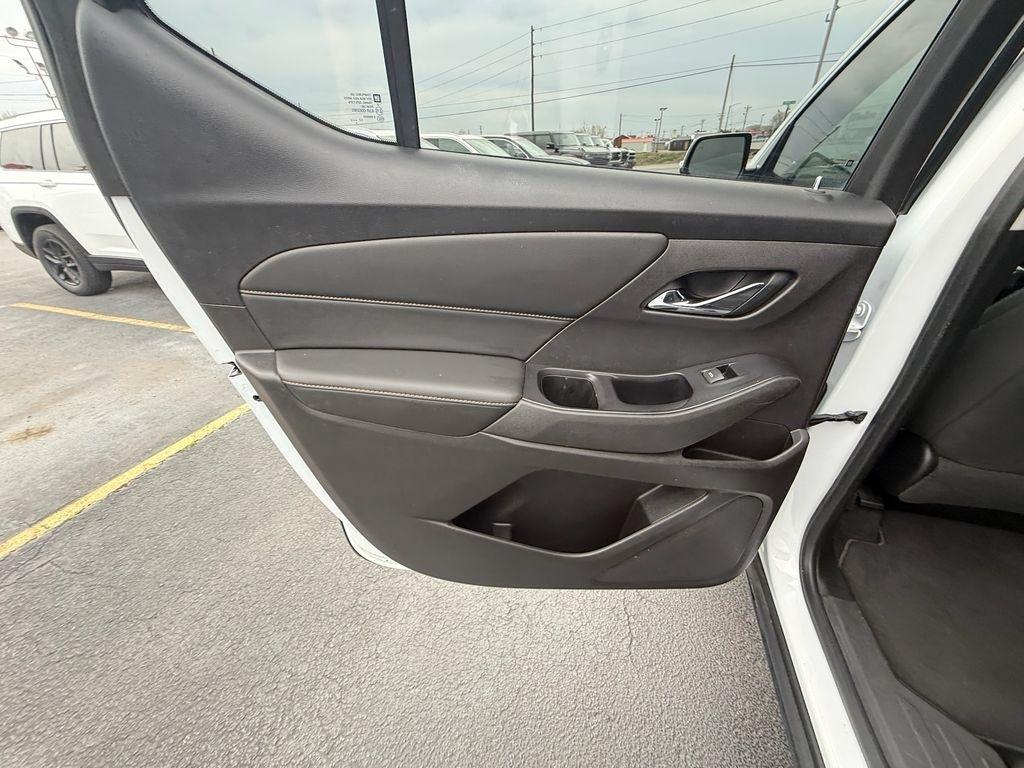 Chevrolet Traverse LT Cloth FWD 2018