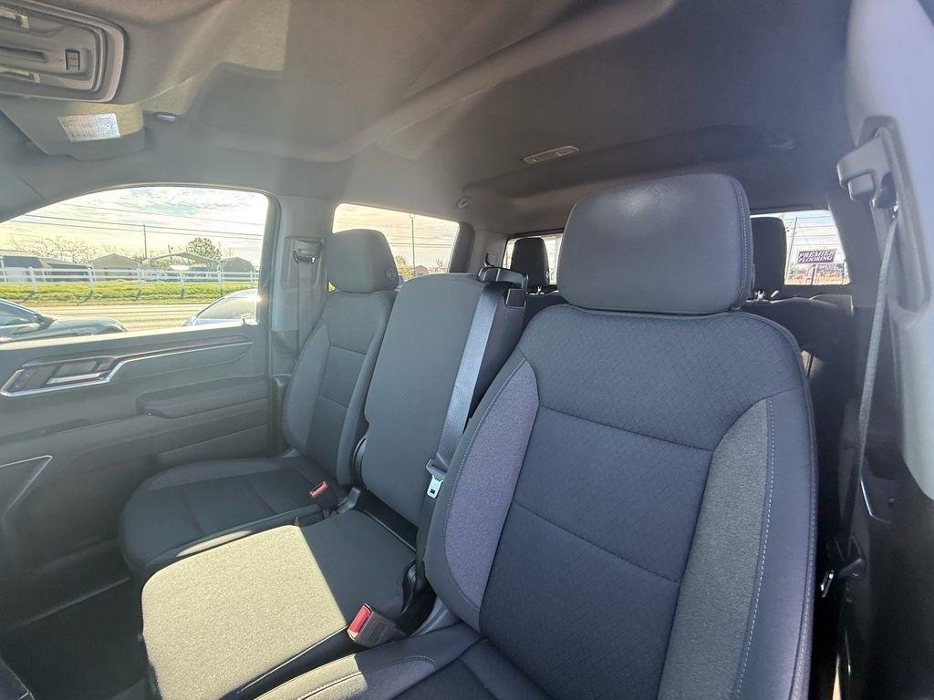 Chevrolet Silverado 1500 LT Crew Cab 4WD 2025