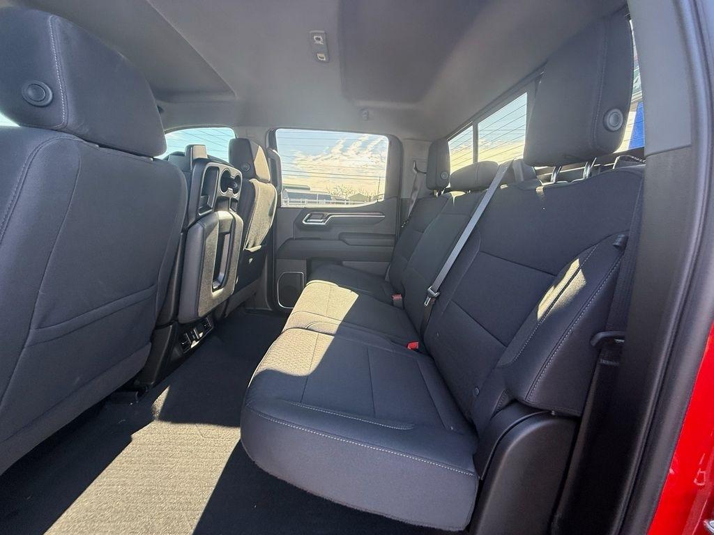 Chevrolet Silverado 1500 LT Crew Cab 4WD 2025