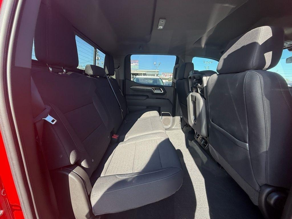 Chevrolet Silverado 1500 LT Crew Cab 4WD 2025