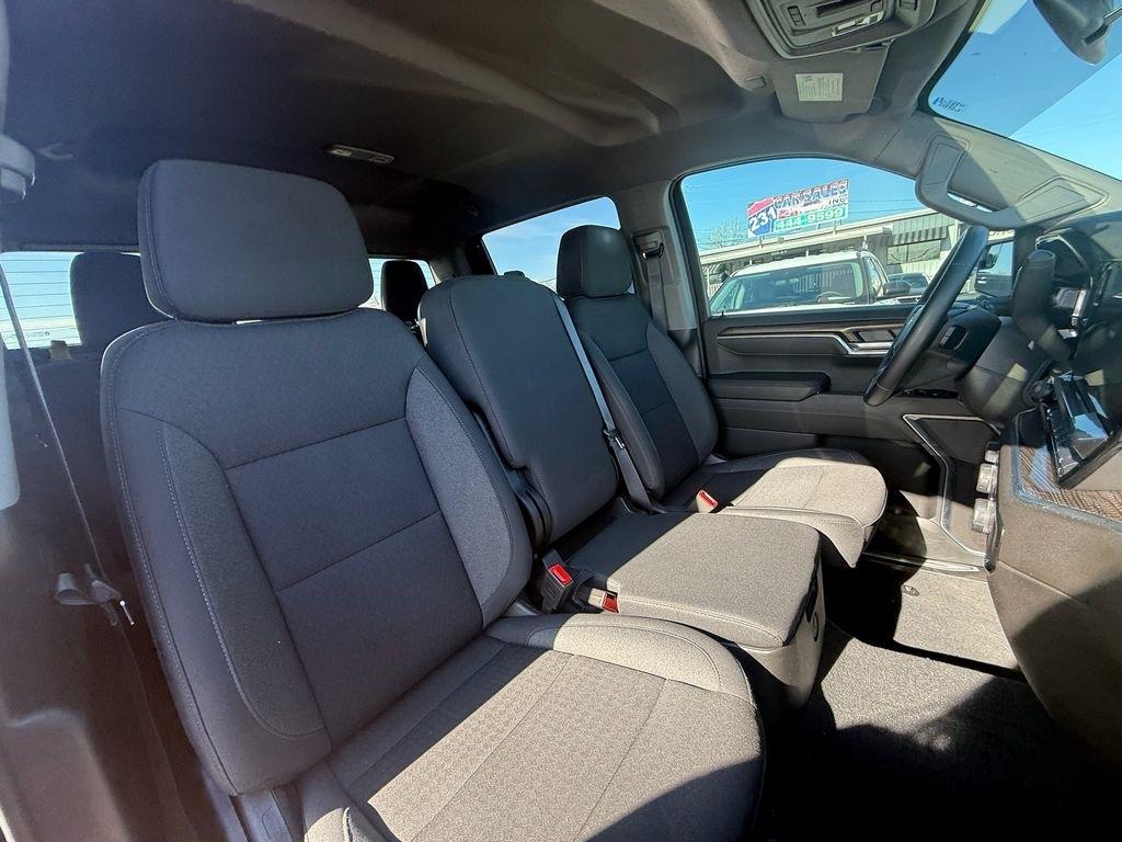 Chevrolet Silverado 1500 LT Crew Cab 4WD 2025