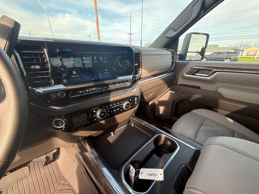 Chevrolet Silverado 2500HD LTZ Crew Cab Long Box 4WD 2024