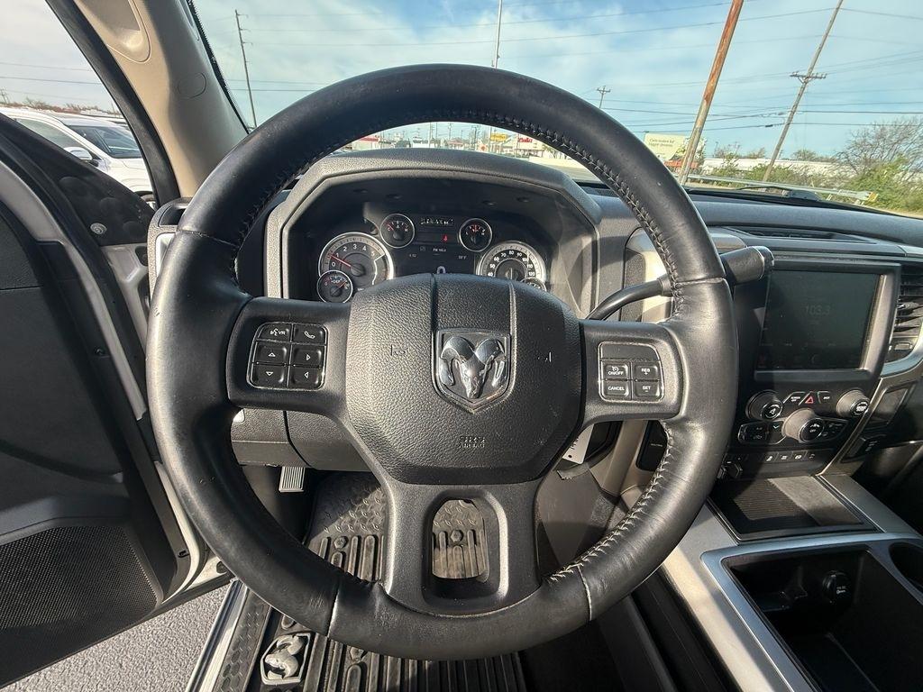 RAM 2500 SLT Crew Cab SWB 4WD 2015