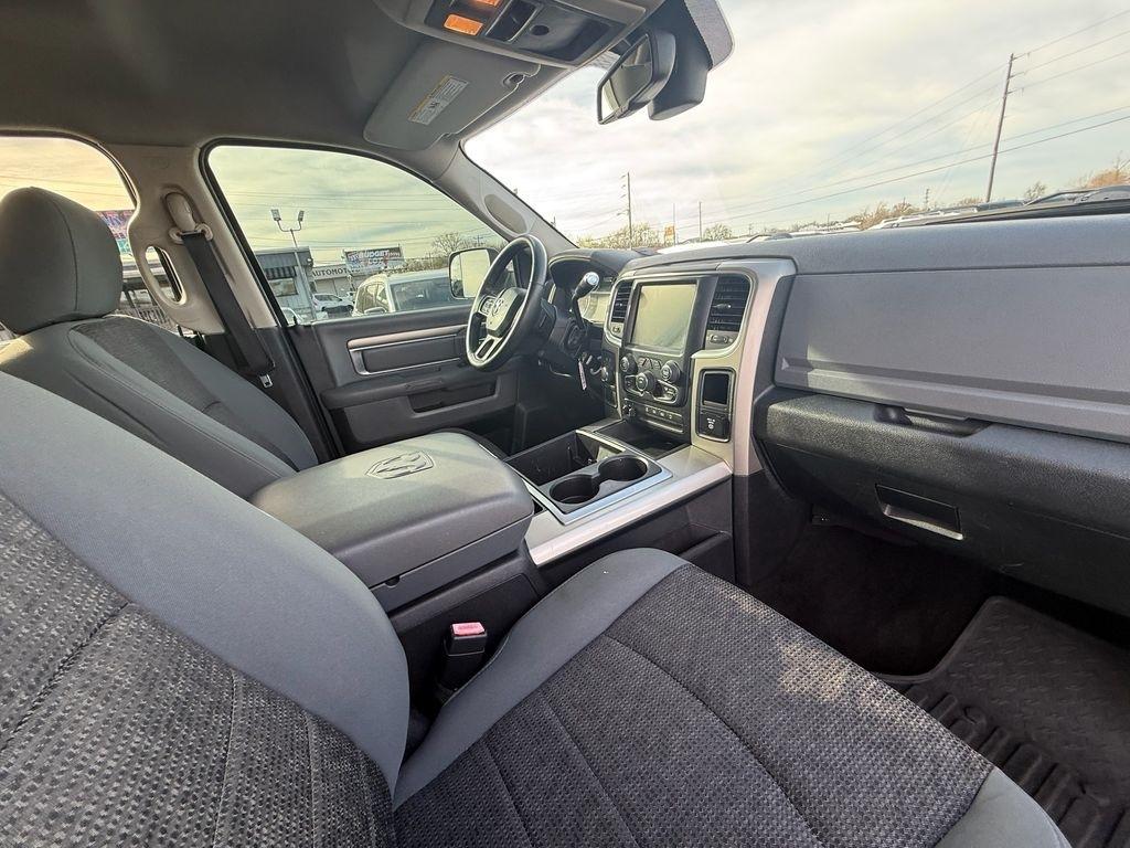 RAM 2500 SLT Crew Cab SWB 4WD 2015