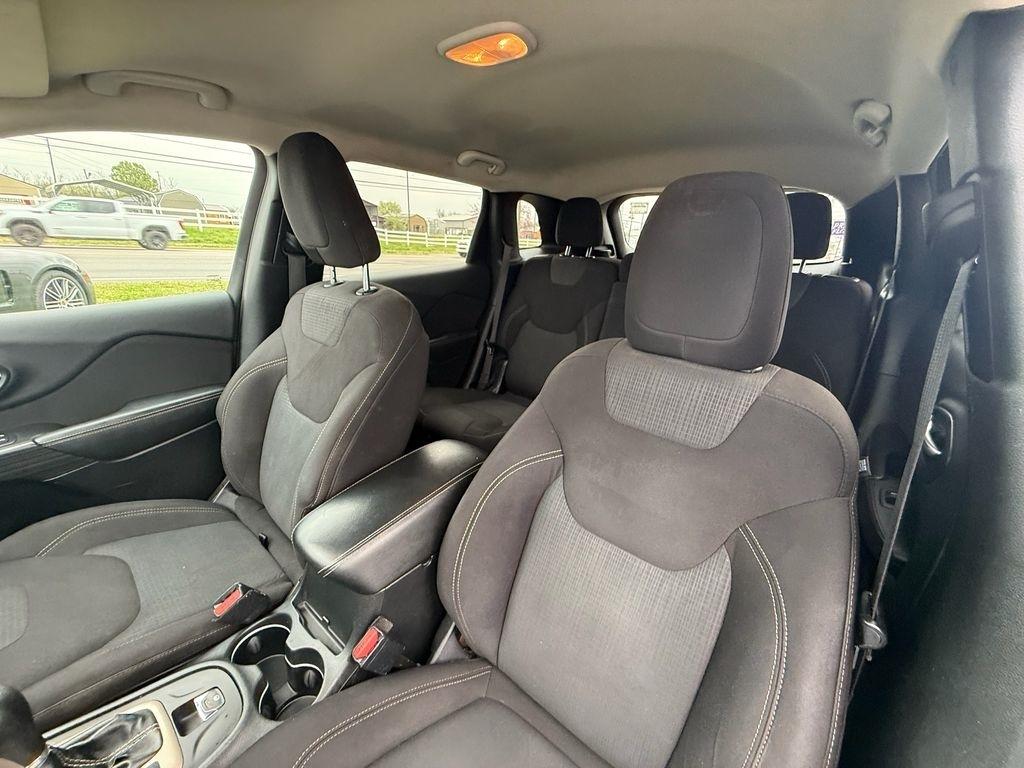 Jeep Cherokee Altitude FWD 2016