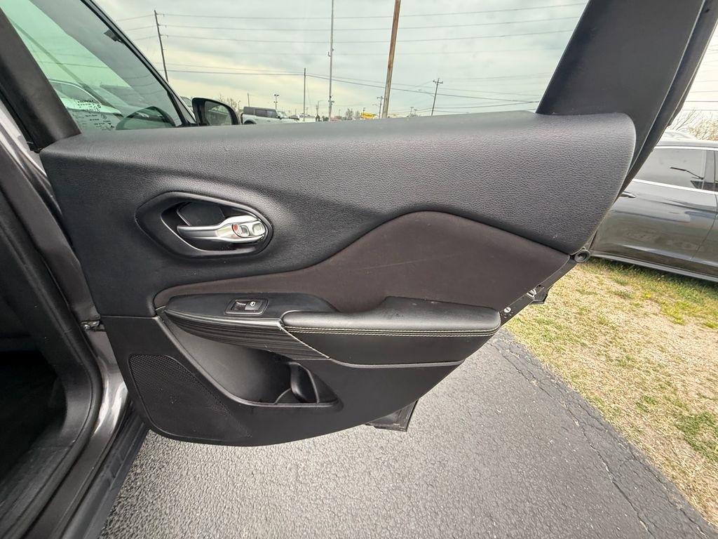 Jeep Cherokee Altitude FWD 2016