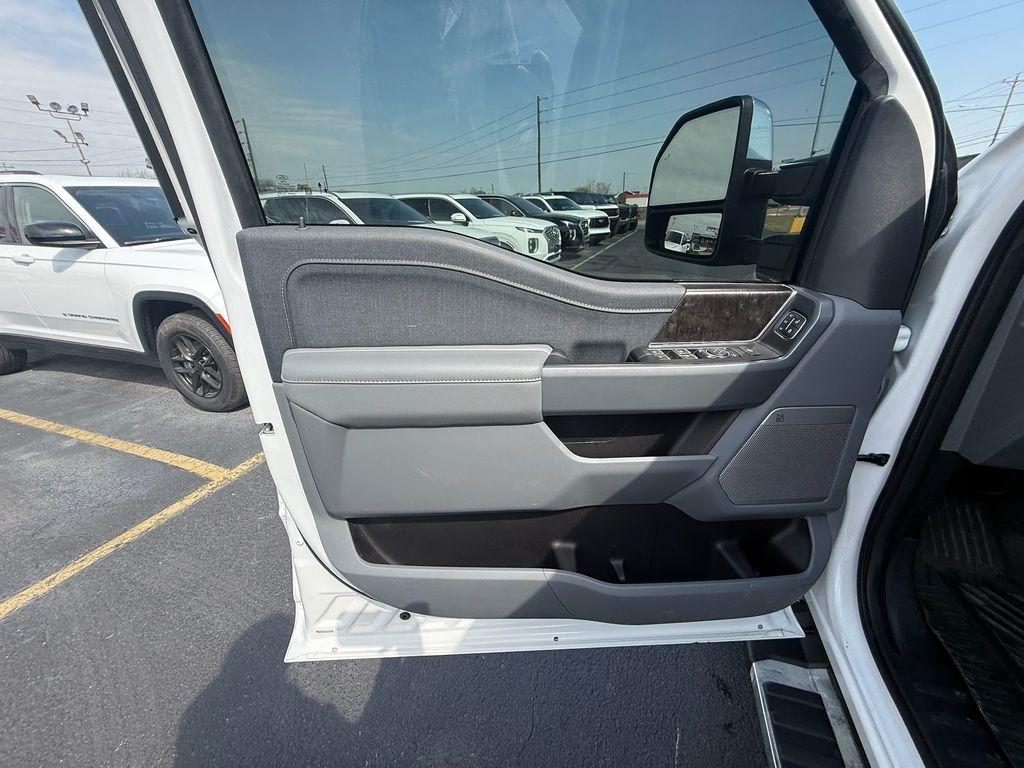 Ford F-150 Lariat SuperCrew 5.5-ft. Bed 4WD 2022