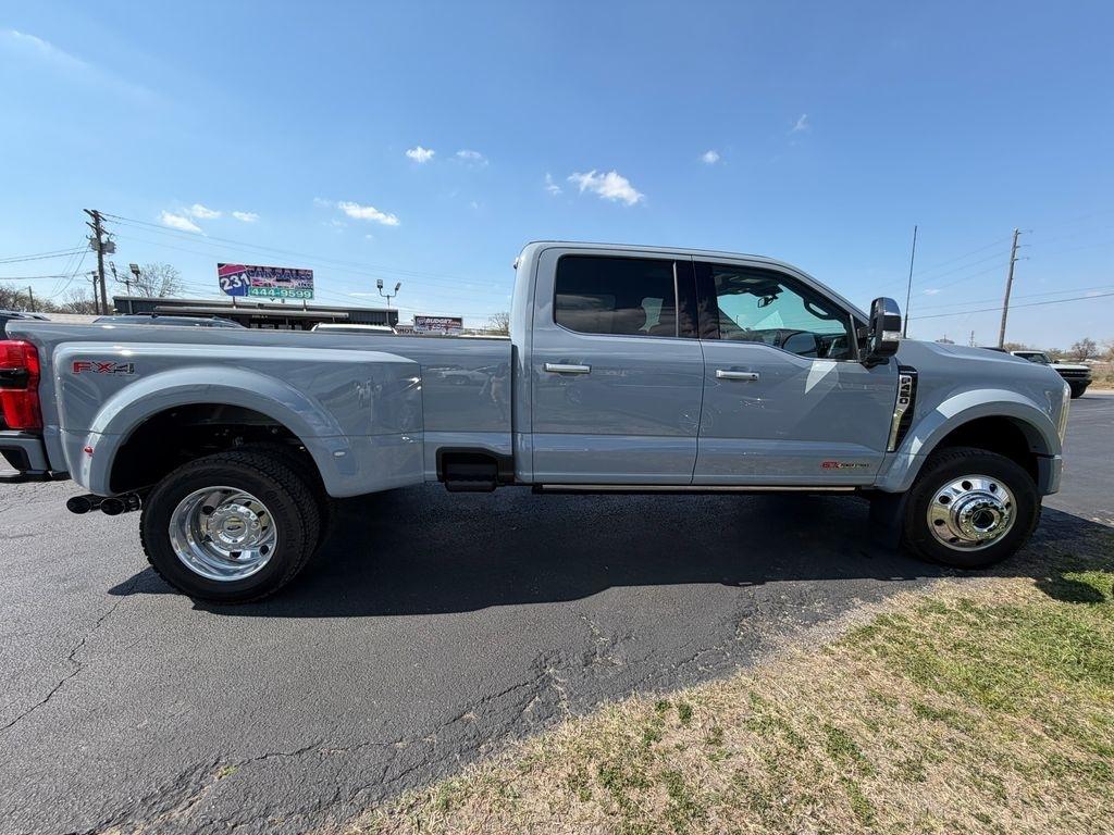 Ford F-450 SD Platinum Crew Cab DRW 4WD 2026