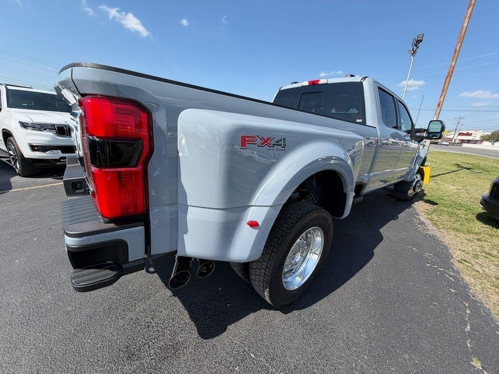 Ford F-450 SD Platinum Crew Cab DRW 4WD 2026