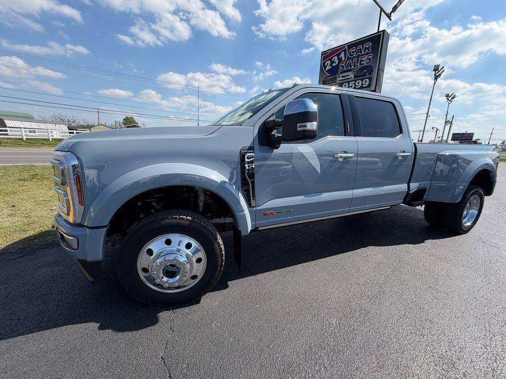 Ford F-450 SD Platinum Crew Cab DRW 4WD 2026