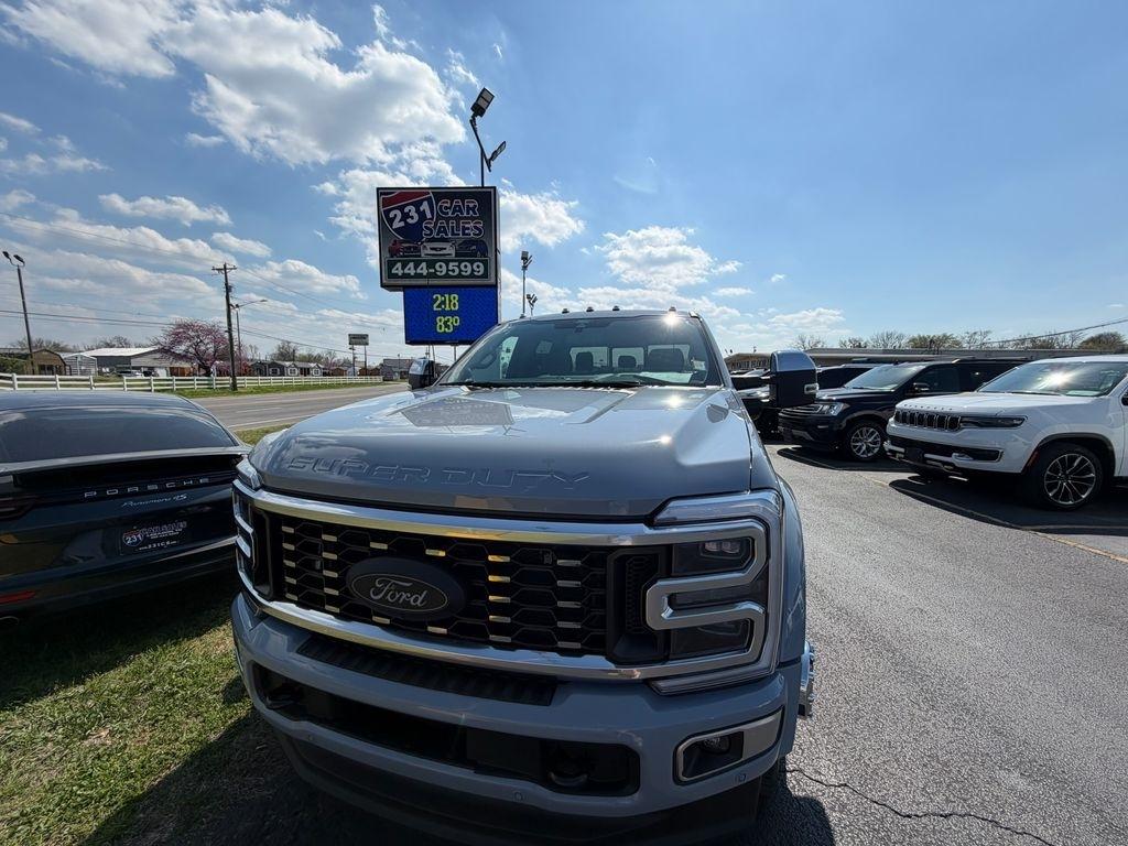 Ford F-450 SD Platinum Crew Cab DRW 4WD 2026